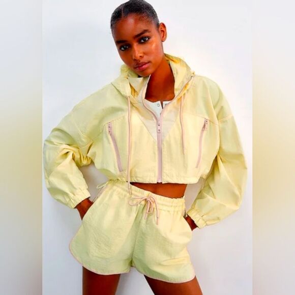 Zara Yellow Cropped Nylon Windbreaker Jacket Women's Size Large - Picture 1 of 8